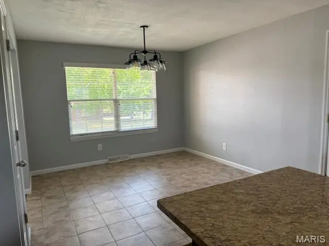 3001 W Adams, St Charles, MO 63301