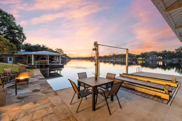 1932 Granite Cove RD, Kingsland, TX 78639