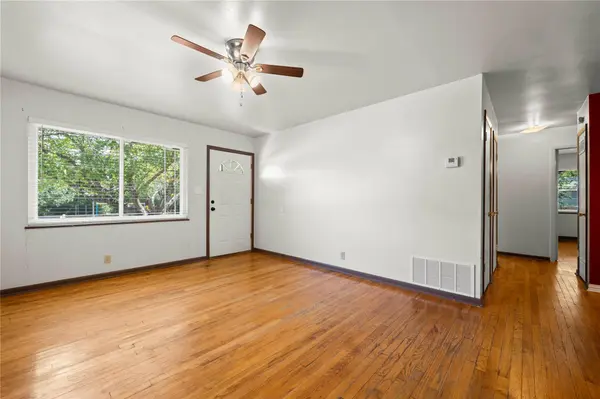 22 Park LN, Lampasas, TX 76550