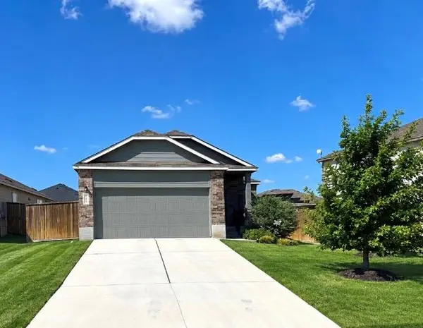 105 Pottersville LN, Jarrell, TX 76537