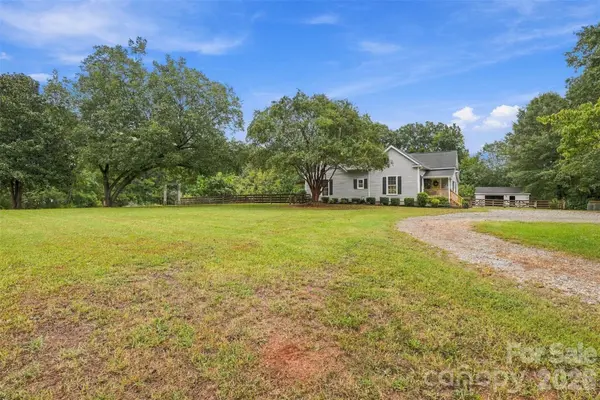 360 Oak DR, Mcconnells, SC 29726