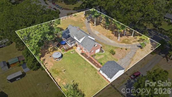 3031 Gardner Park DR, Gastonia, NC 28054