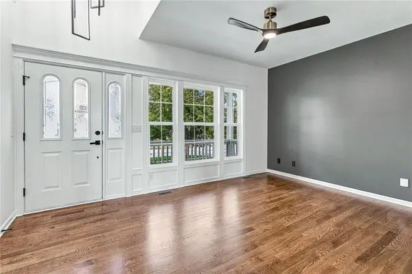 1603 NE 180th TER, Smithville, MO 64089