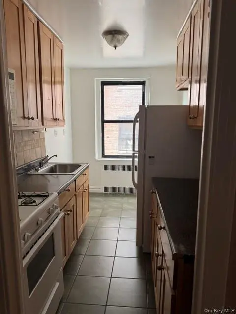 35-30 73rd ST #2B, Jackson Heights, NY 11372