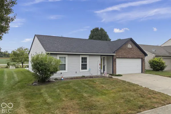 1170 Grassy Creek CIR, Franklin, IN 46131