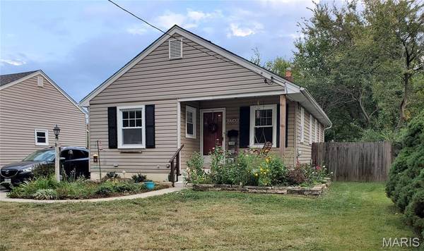 7708 Comfort AVE, Maplewood, MO 63143