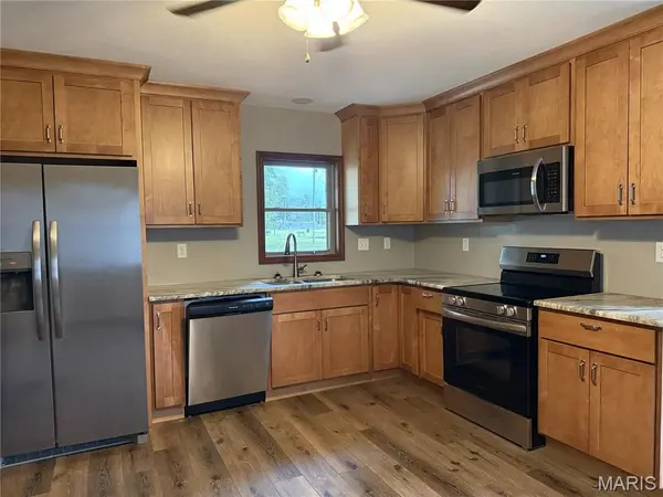 305 N main ST, Lenzburg, IL 62255