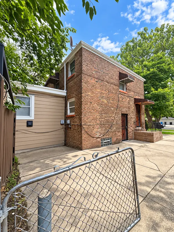 2108 E 95th PL, Chicago, IL 60617