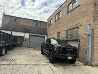 3260 W Grand AVE, Chicago, IL 60651