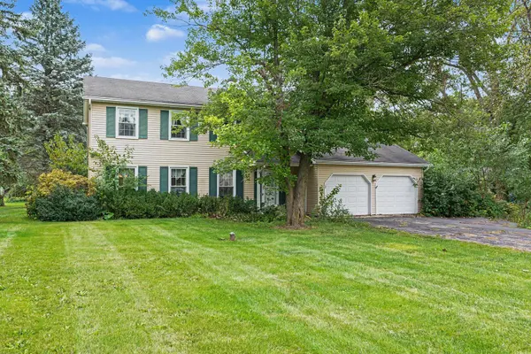 4N649 Petersdorf RD, West Chicago, IL 60185