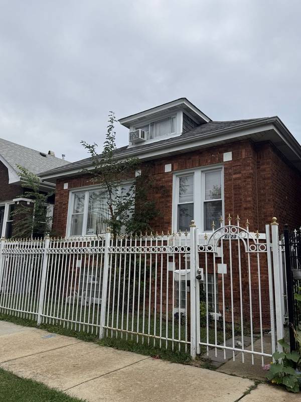 6123 S Washtenaw AVE, Chicago, IL 60629