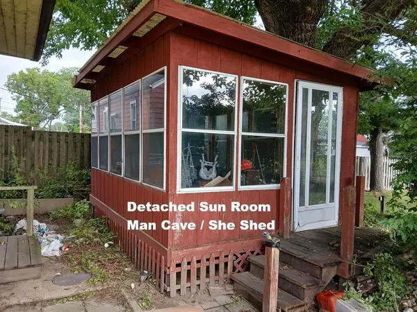 2614 173rd ST, Hammond, IN 46323
