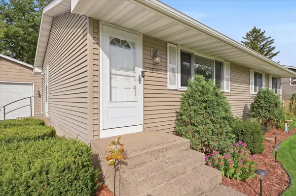 9800 3rd ST NE, Blaine, MN 55434