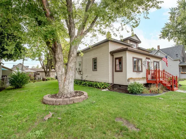 125 3rd AVE S, South Saint Paul, MN 55075