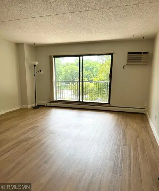 10511 Cedar Lake Road #309, Minnetonka, MN 55305