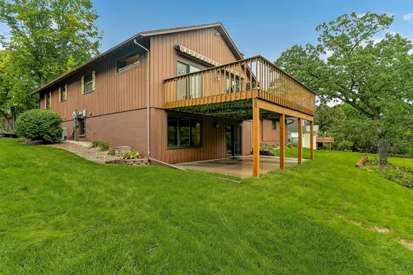 2228 Viking DR NW, Rochester, MN 55901