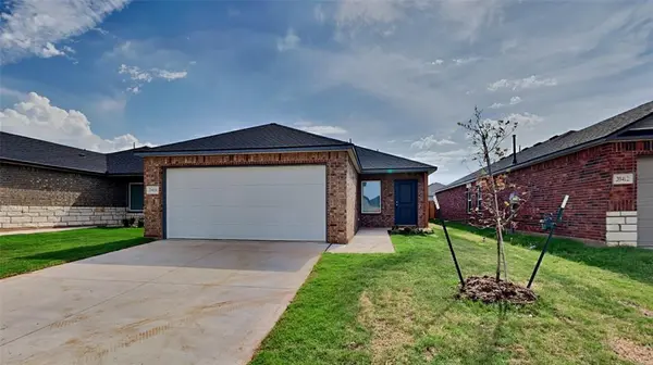 20416 Mule Deer DR, Edmond, OK 73012