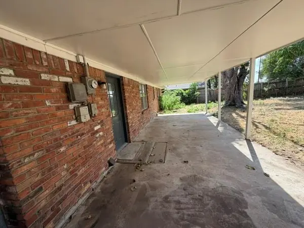 621 Timber LN, Oklahoma City, OK 73127