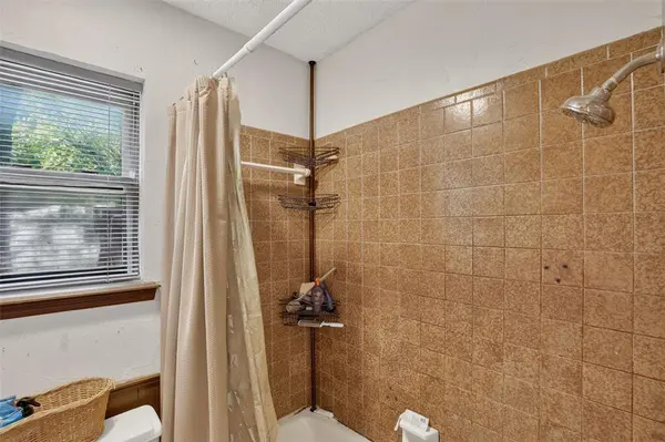 5200 Eden CIR, Oklahoma City, OK 73135