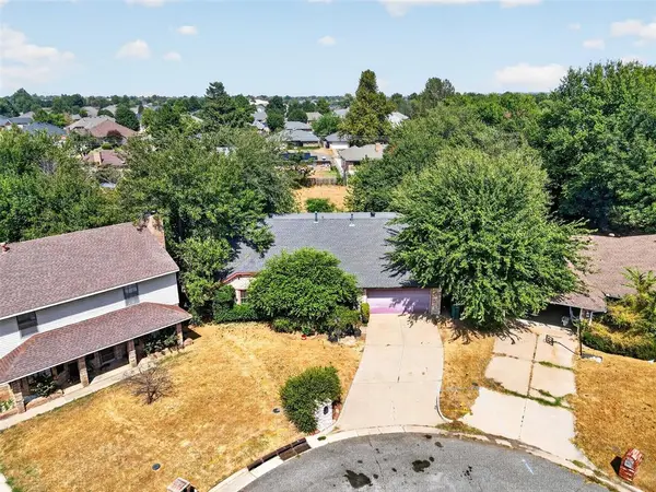 5200 Eden CIR, Oklahoma City, OK 73135