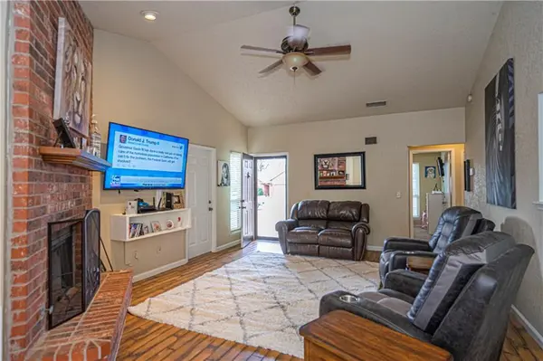 528 Firelane RD, Edmond, OK 73003