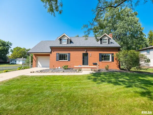 301 E FERNWOOD ST, Morton, IL 61550