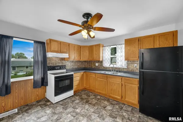 1423 ILLINOIS ST, Pekin, IL 61554