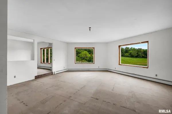 17322 W BROAD ST, Brimfield, IL 61517