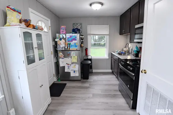423 W LAKEWOOD AVE, Peoria, IL 61614