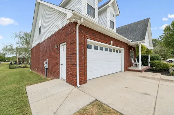812 Renaissance Ave, Murfreesboro, TN 37129