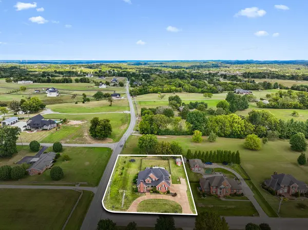 2401 W Clay Dr, Lebanon, TN 37087