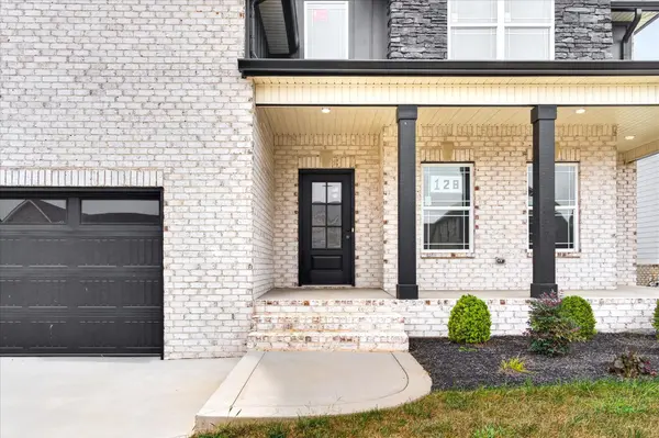 474 Spiderwort Dr, Clarksville, TN 37043