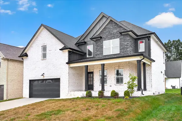 474 Spiderwort Dr, Clarksville, TN 37043