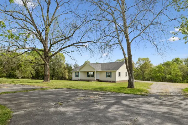 1235 Yell Rd, Lewisburg, TN 37091