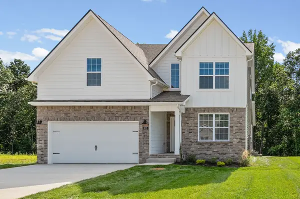 612 Willow Park Dr, Clarksville, TN 37043