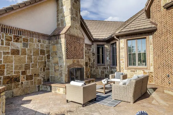 10806 E Glengate, Wichita, KS 67206