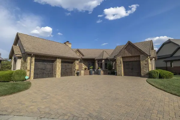 10806 E Glengate, Wichita, KS 67206