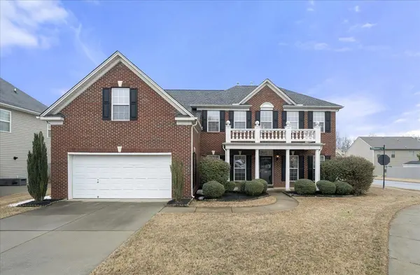 200 Stonebury DR, Simpsonville, SC 29681