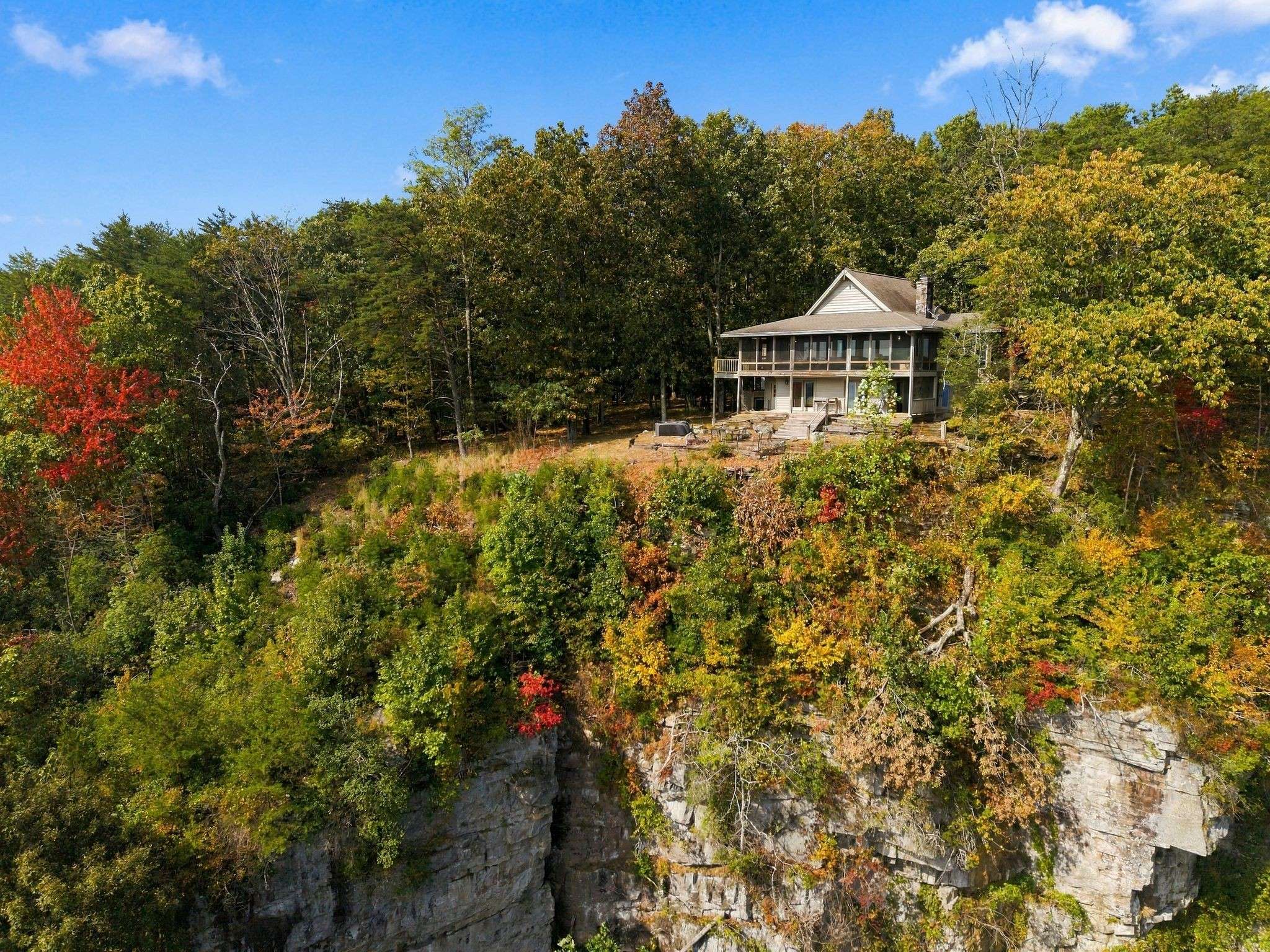 1460 Clifftops Ave, Monteagle, TN 37356