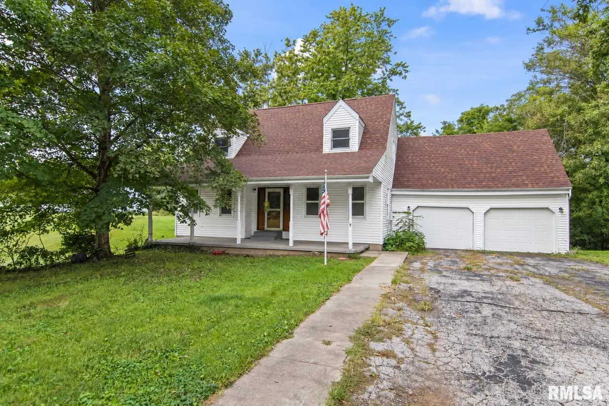 801 N 14TH ST, Petersburg, IL 62675