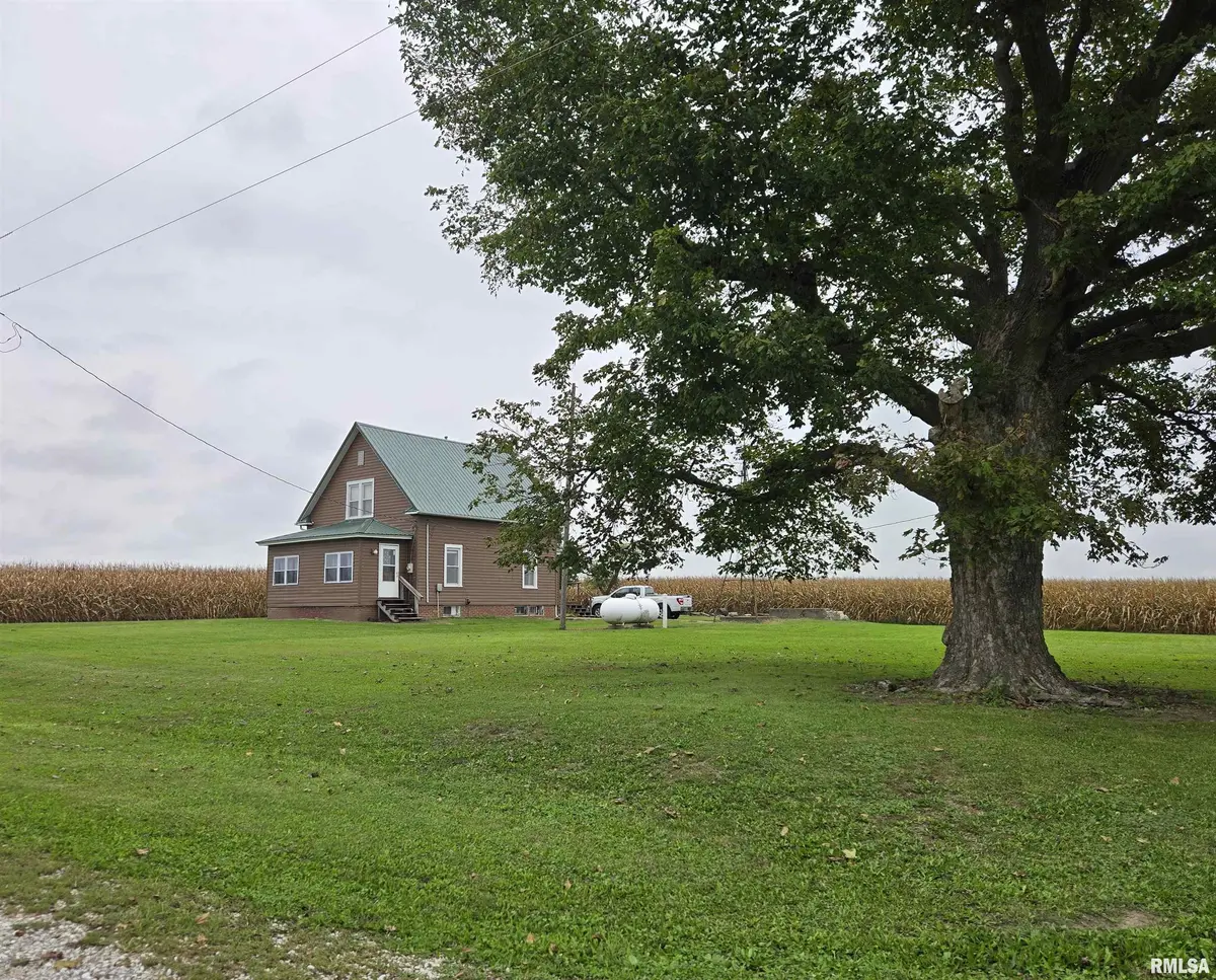 2670 E County Road 2200 RD, La Harpe, IL 61450