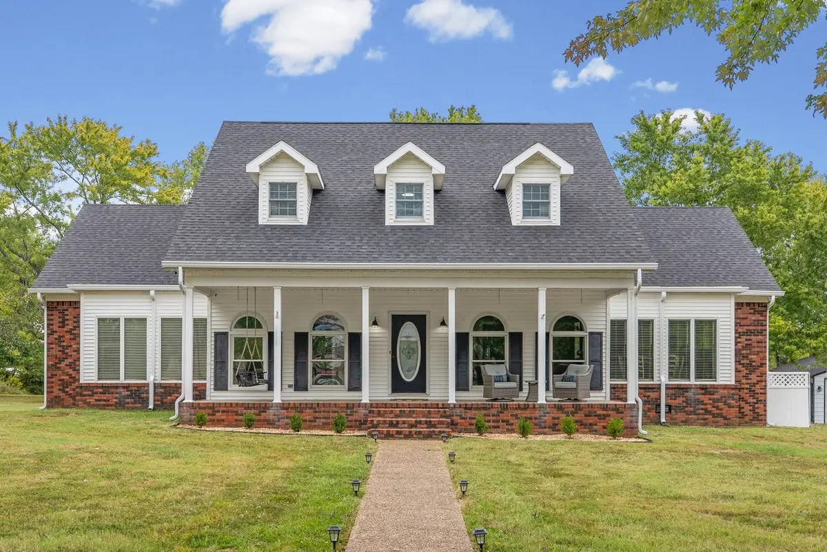 114 Skylark Dr, Hopkinsville, KY 42240