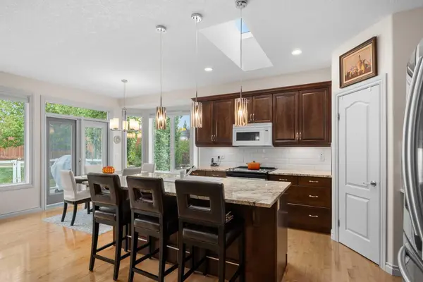 64 Elysian CRES SW, Calgary, AB T3H 0E7