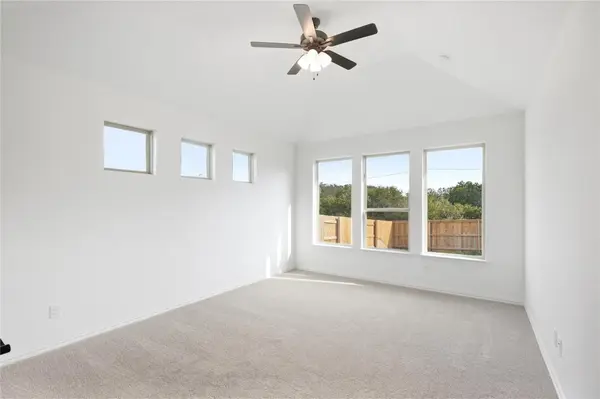 918 Kapok ST, Buda, TX 78610