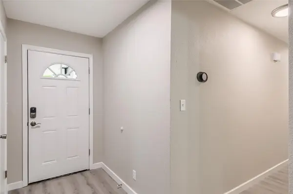 604 Garden Path DR, Round Rock, TX 78664