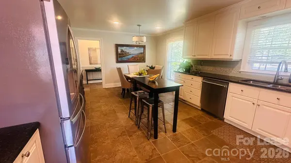 5320 Seacroft RD, Charlotte, NC 28210