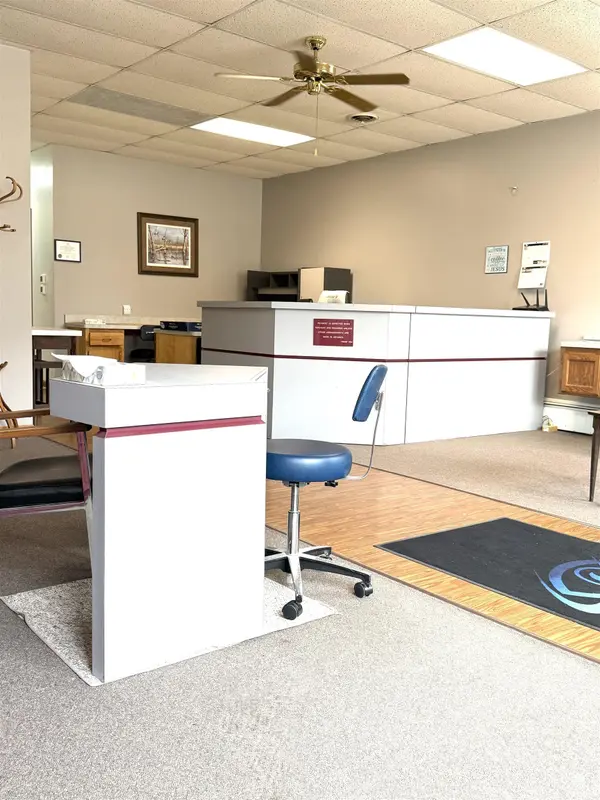 310 Leonard ST, Onaga, KS 66521