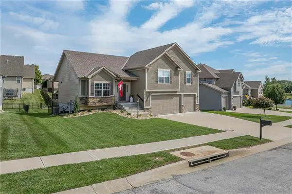 4204 Windward DR, St Joseph, MO 64505