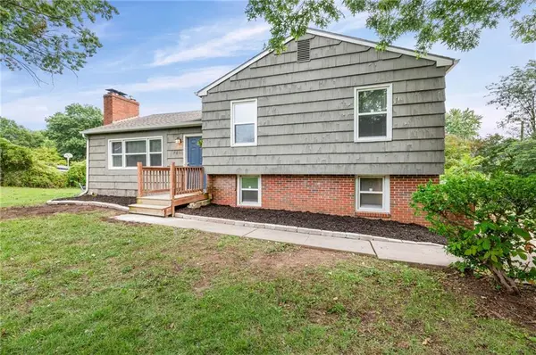 7801 E 99 TER, Kansas City, MO 64134