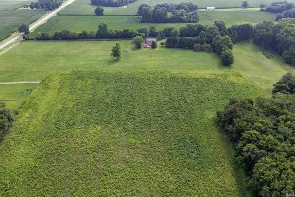 ** E Old Road 30 RD, Warsaw, IN 46582-8123